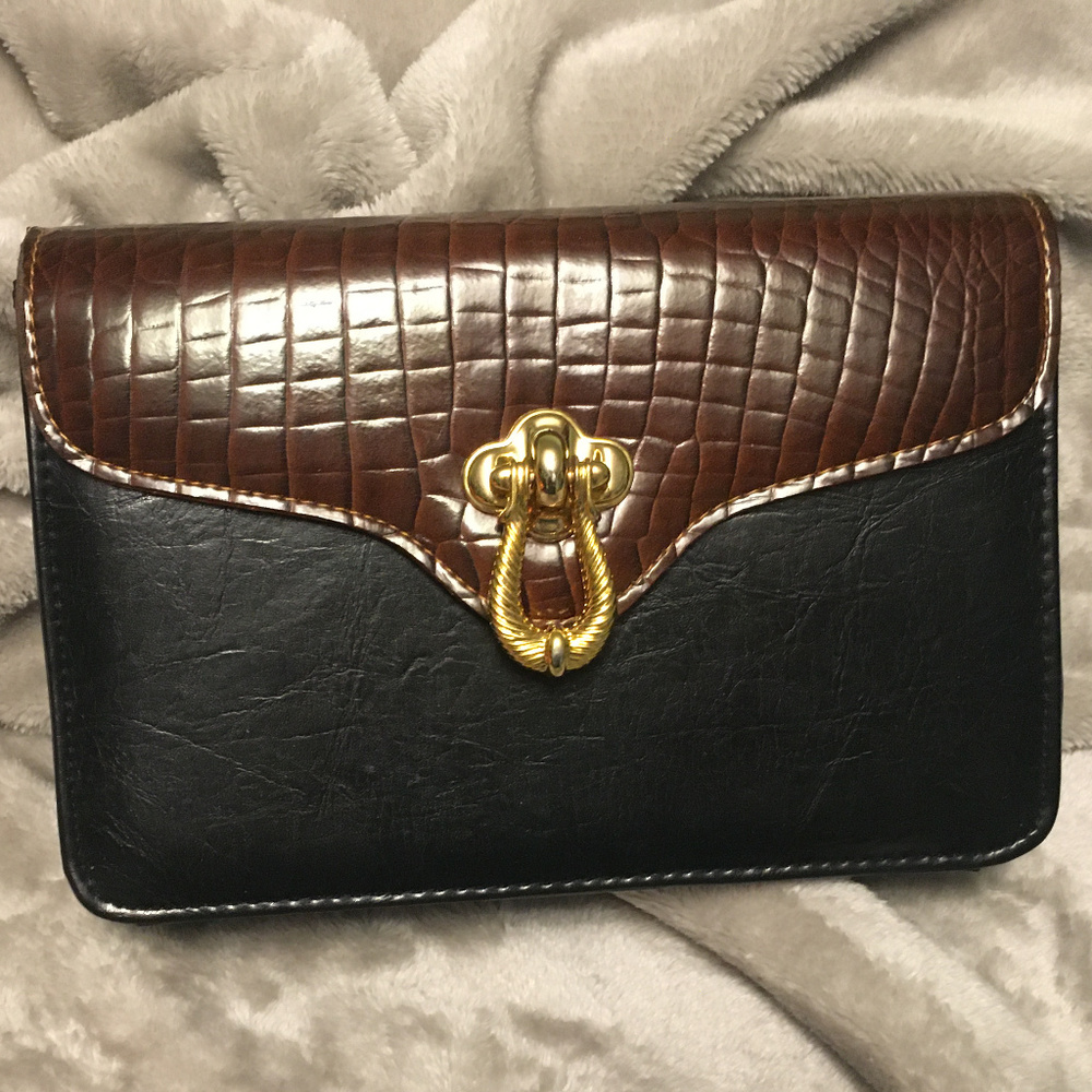 Stylish Croc Embossed Handbag***SALE***